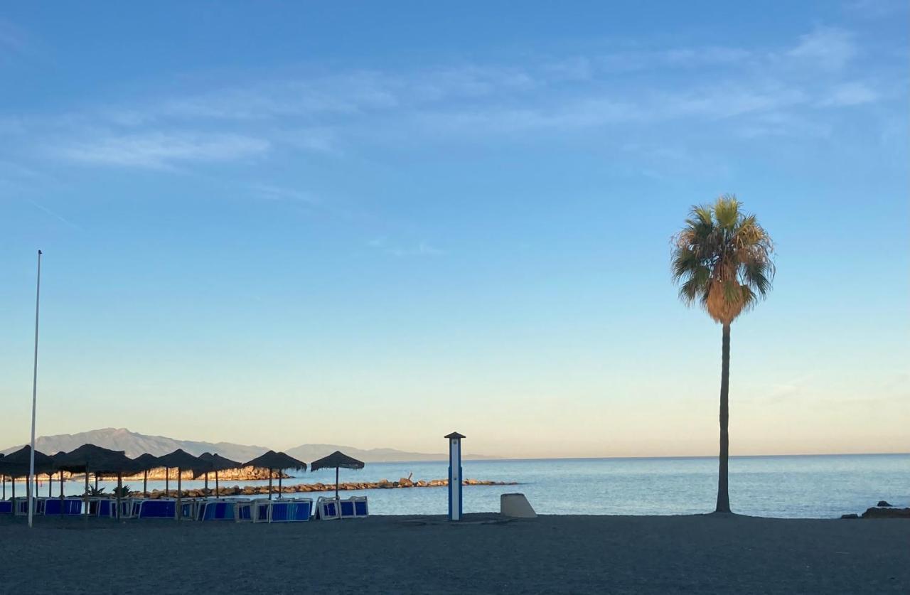 Marina Apartment Beach Front Estepona Exterior foto