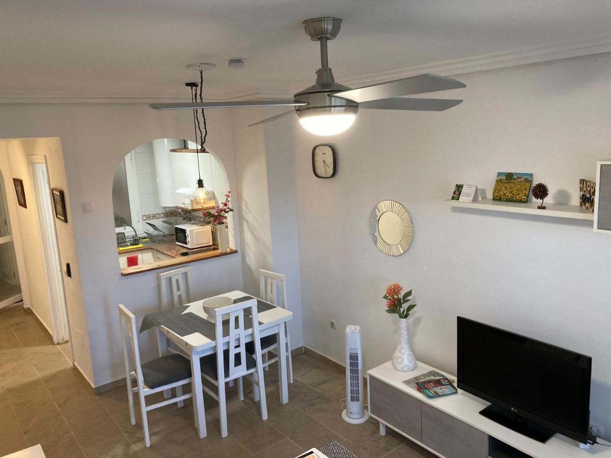 Marina Apartment Beach Front Estepona Exterior foto