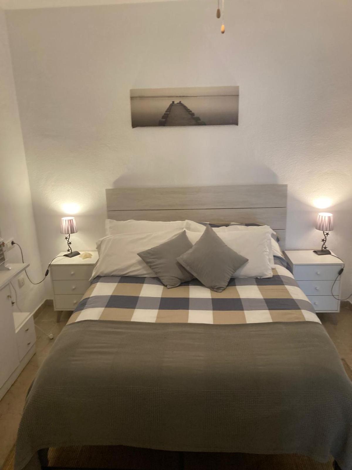 Marina Apartment Beach Front Estepona Exterior foto